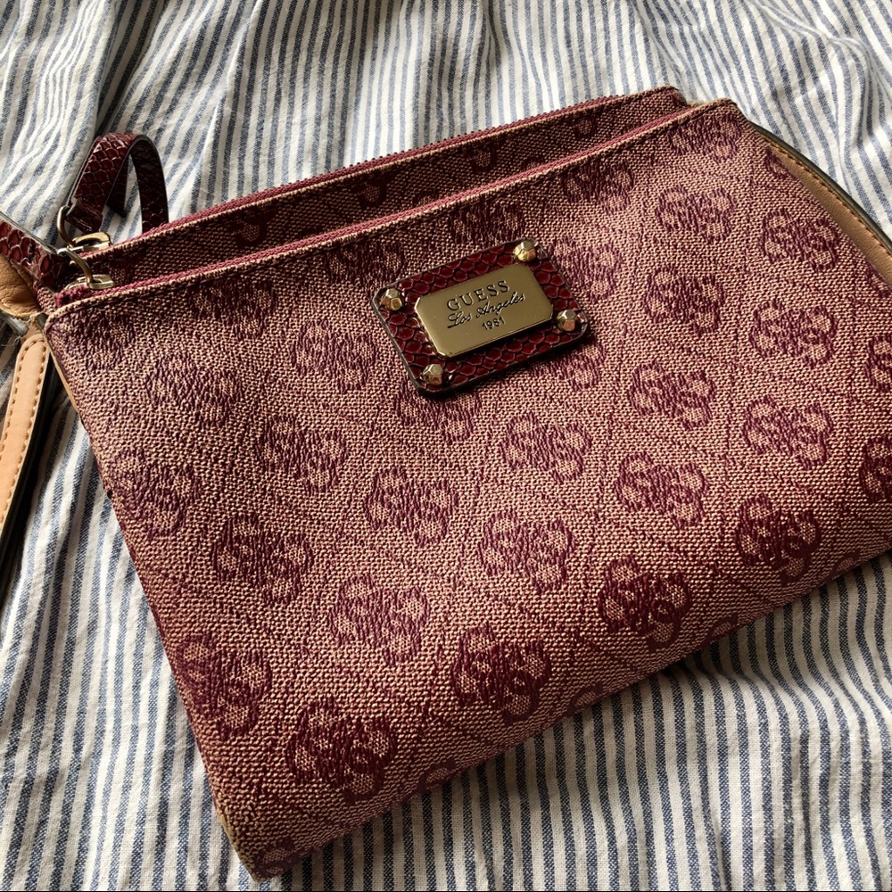 GUESS - Crossbody